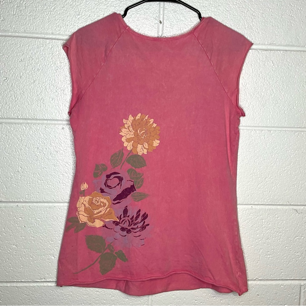 < Y2K Live & Let Live Pink Floral Cap Sleeve Top > - Picture 2 of 2